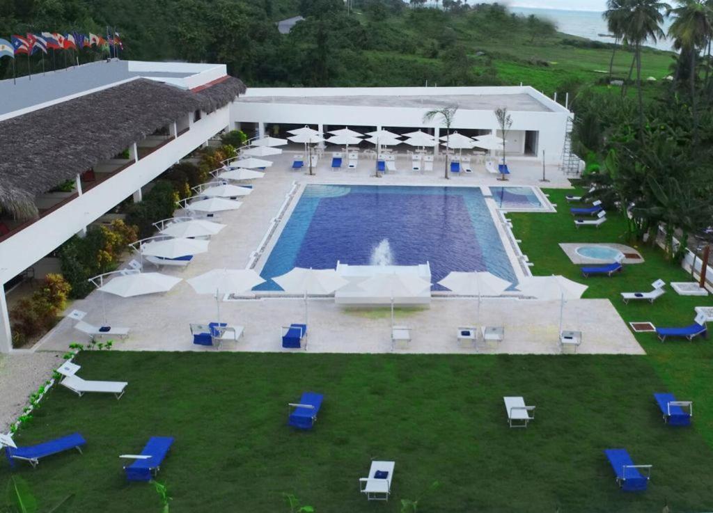 Oasi Encantada - Beach Resort Barahona Exteriör bild