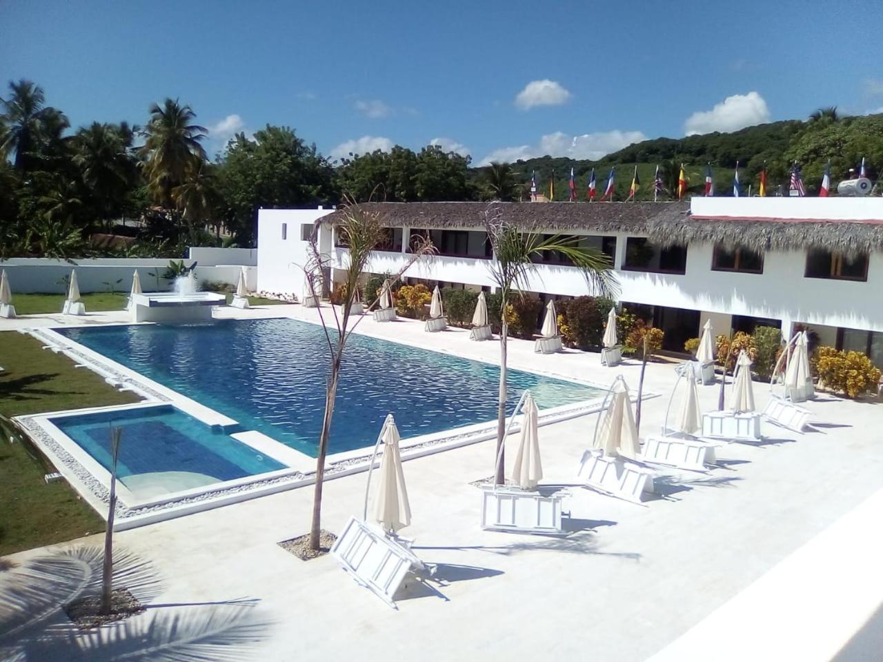 Oasi Encantada - Beach Resort Barahona Exteriör bild