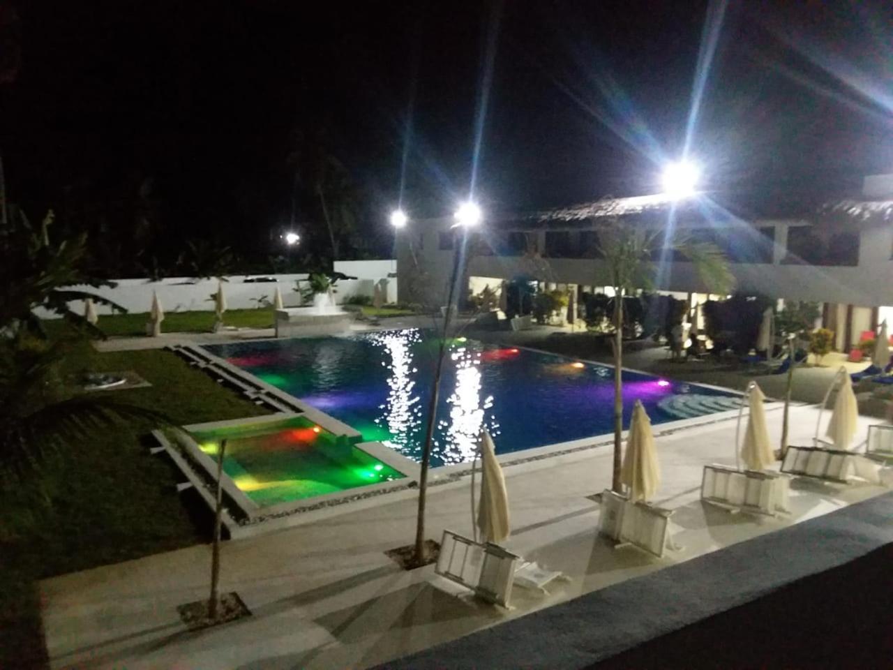 Oasi Encantada - Beach Resort Barahona Exteriör bild