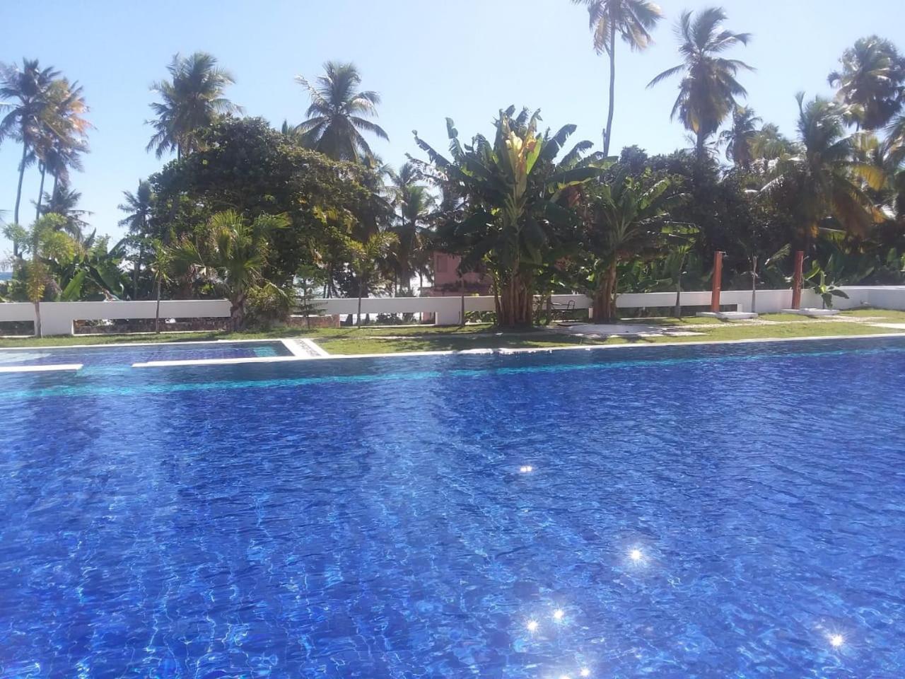 Oasi Encantada - Beach Resort Barahona Exteriör bild