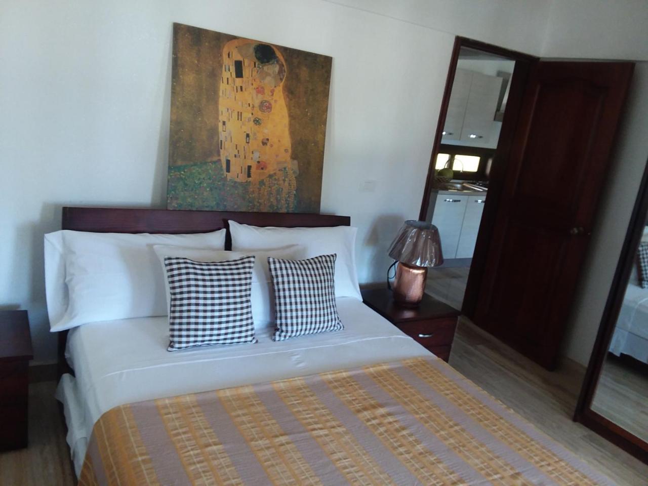 Oasi Encantada - Beach Resort Barahona Exteriör bild